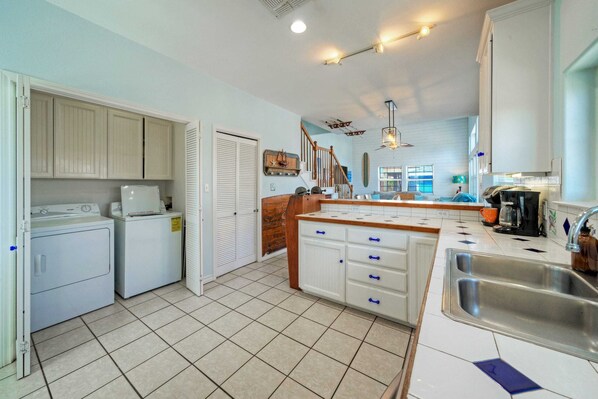 House (3 Bedrooms) | Interior - Point Break by Avantstay Ocean View Escape Game Garage Golf Cart Zone (Port Aransas)