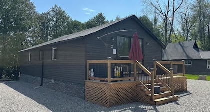 4 Bedroom Cottage #2: Innisfil Resort