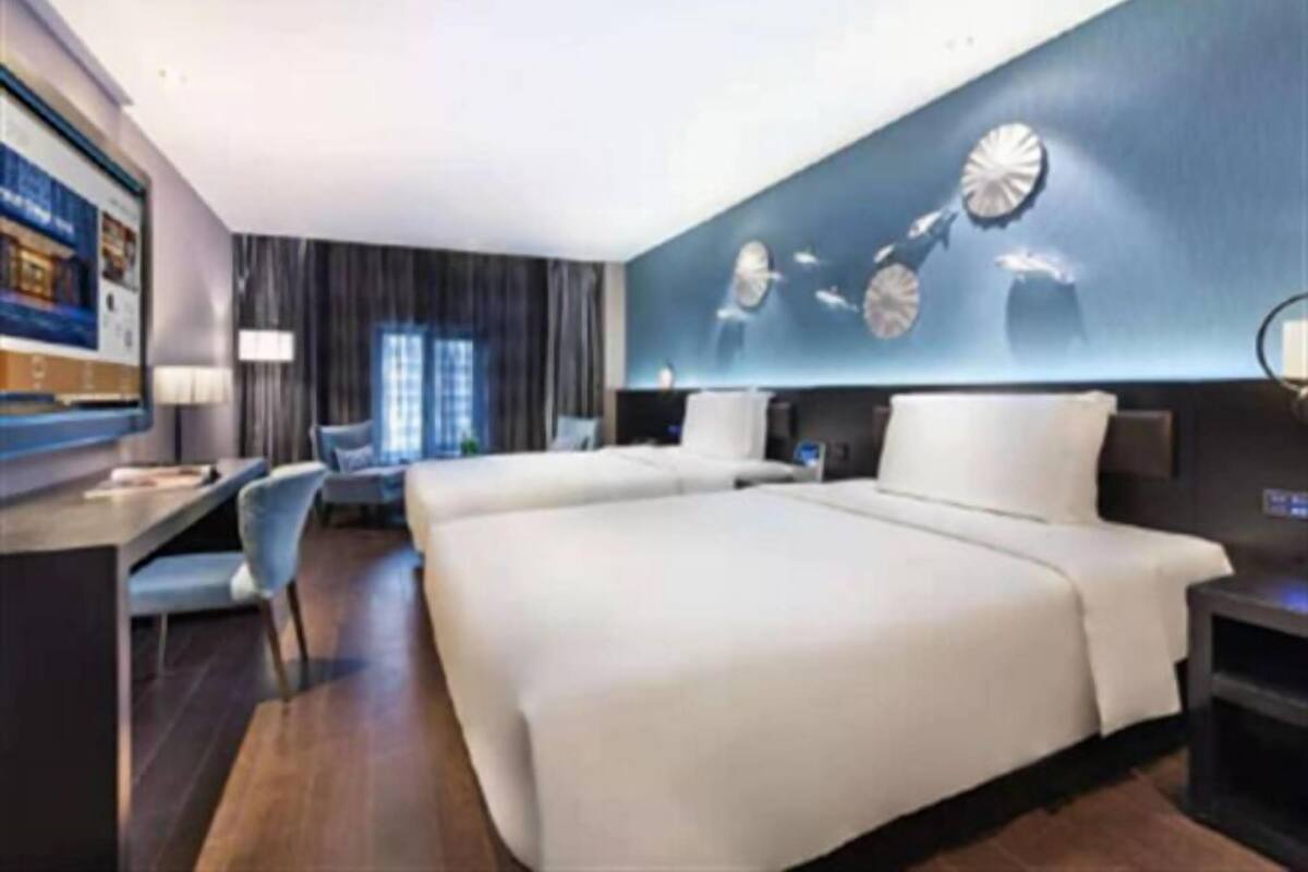 Twin Room | Free minibar, free WiFi, bed sheets