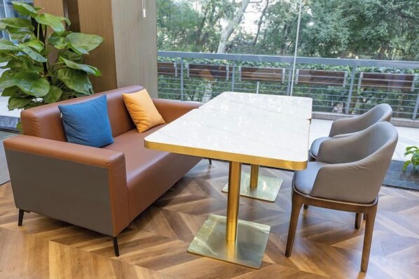 Unclassified image, 1 of 14, button - Academic Exchange Center of Central China Normal University (Guiyuan Hotel) (Wuhan)