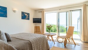 Unclassified image, 3 of 35, button - Sea-view Holiday Home Near Beach, No Deposit (Torpoint)