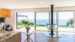 Unclassified image, 4 of 35, button - Sea-view Holiday Home Near Beach, No Deposit (Torpoint)