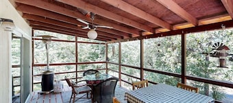 Spacious home in Sequoia National Forest