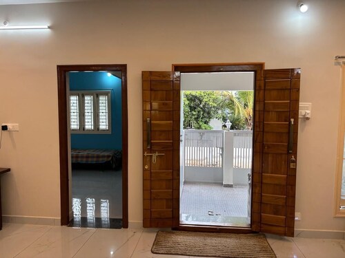 3-Bedroom House with large Hall, Dinning,kitchen in Tiruchirappalli with AC,WiFi