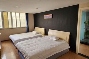 Room - Grand Hyatt Hotel (Weihai High Speed Railway North Station) (Weihai)
