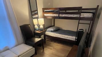 2 bedrooms, WiFi, bed sheets