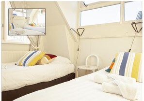 House | 4 bedrooms, bed sheets