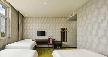 Zhenghang Hotel (Shijiazhuang Airport)