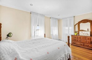 6 室のベッドルーム、WiFi、ベッドシーツ