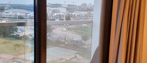 Studio Suite, City View | Desk, laptop workspace, free WiFi