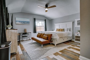 1 habitación, escritorio, tabla de planchar con plancha y wifi
