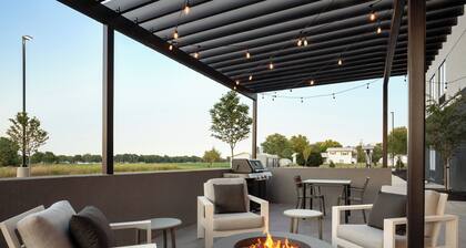 LivSmart Studios By Hilton Kokomo