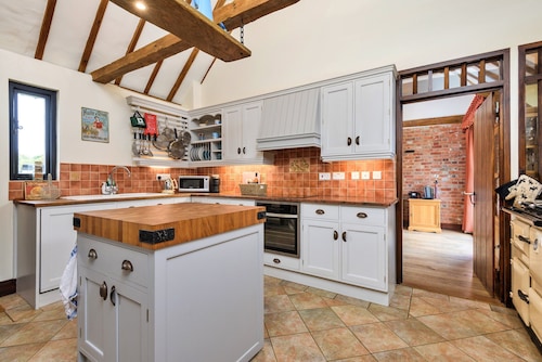 2 Bedroom Cottage in Faversham