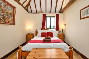 Room - Holiday Home in Kent Near Scenic Parks (Faversham)