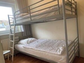 2 chambres, lit parapluie, Wi-Fi gratuit, draps fournis