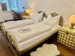 2 chambres, fer et planche à repasser, lit parapluie, Wi-Fi gratuit