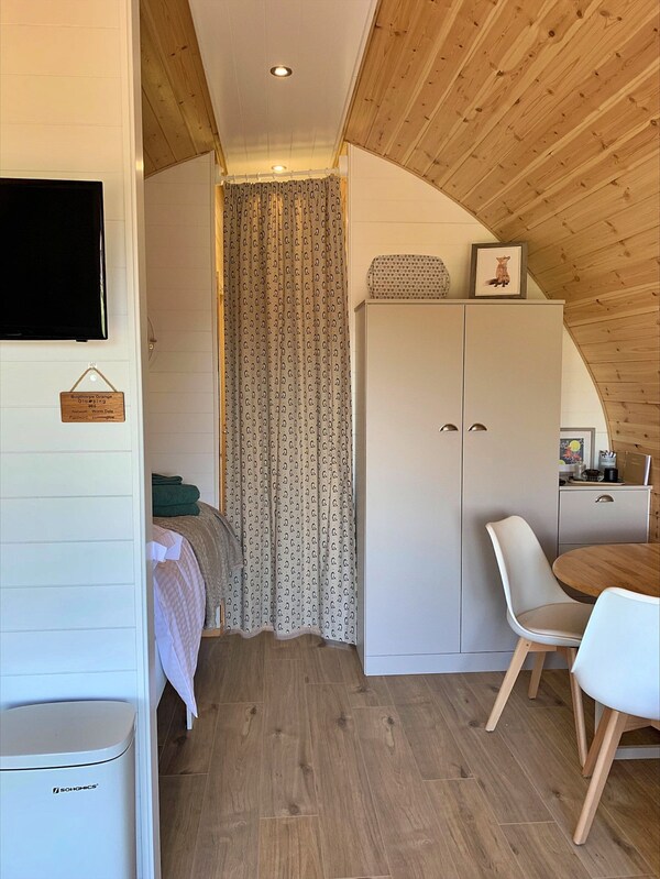 Glamping Pod In Yorkshire Wolds Countryside - Yorkshire