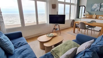 Smart-TV, Bücher, Stereoanlage