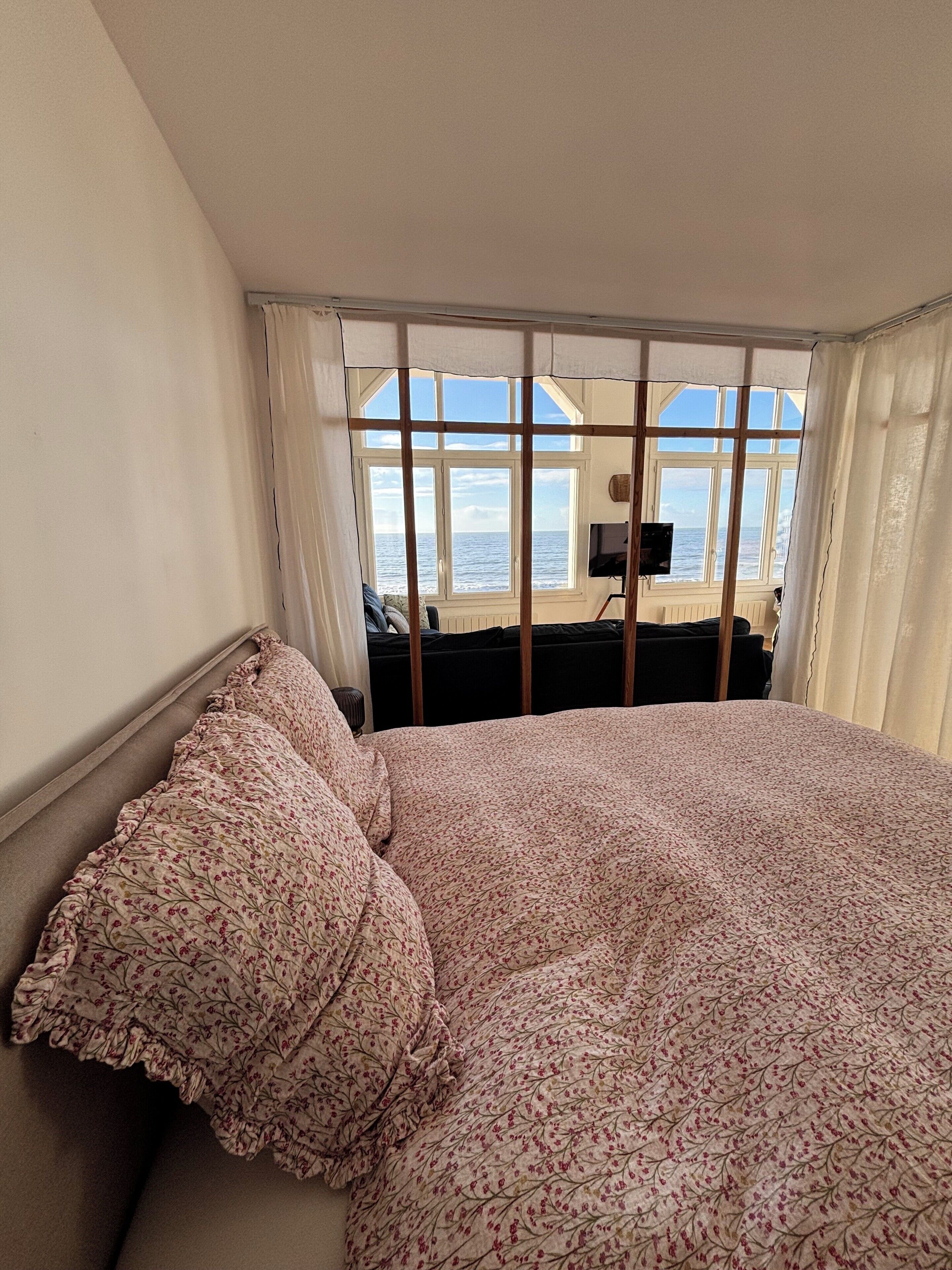 1 chambre, fer et planche à repasser, Wi-Fi gratuit, draps fournis