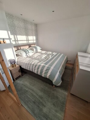 1 bedroom, iron/ironing board, free WiFi, bed sheets - MAGNIFICENT NEW 2025 APARTMENT, COMFORTABLE AND BRIGHT, FACING THE SEA  (Agon-Coutainville)