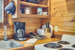 Fridge, microwave, stovetop, coffee/tea maker