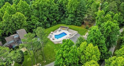 Welcome to “Whimsy Woods Cabin” – The Ultimate Cabin Retreat on Lake Cumberland