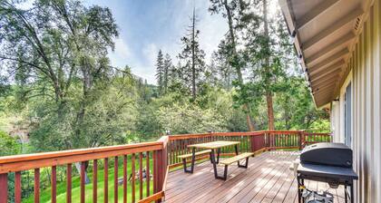Sierra Serenity: Scenic Mtn Escape w/ Game Room