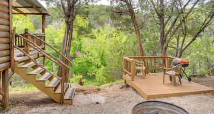 Cedar Falls Cabin 2: Family Getaway By Honey Creek