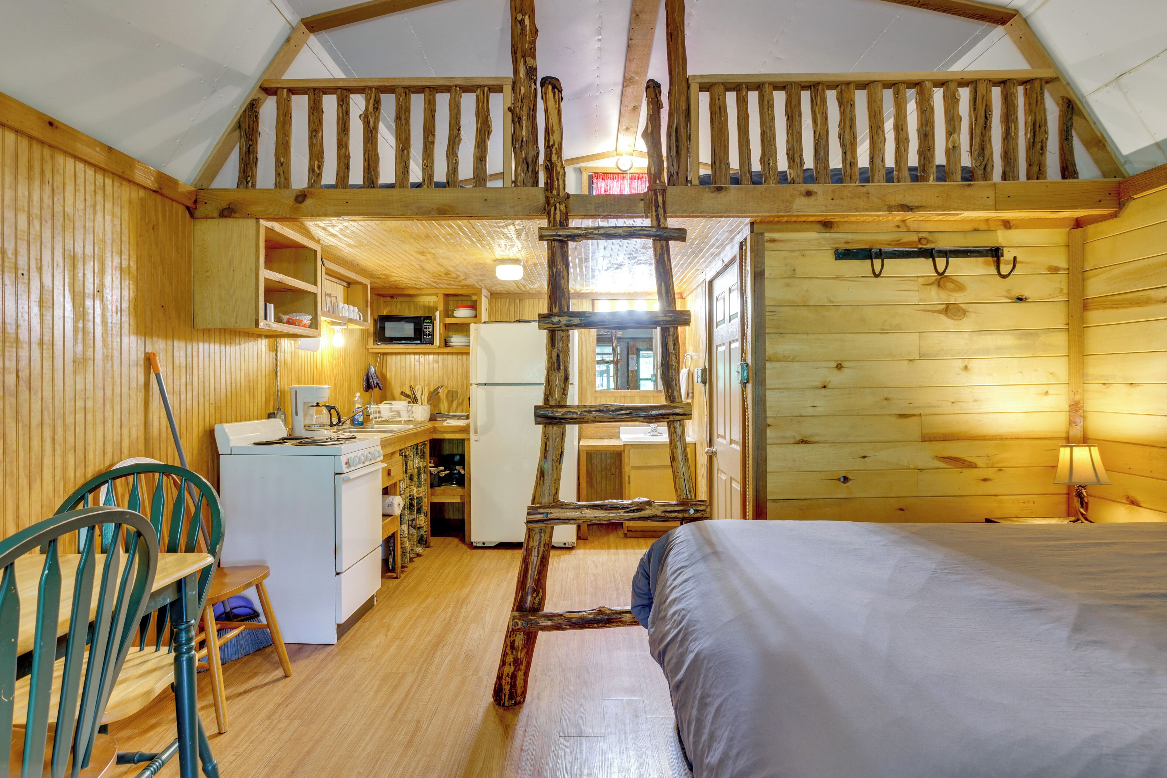 WiFi, bed sheets