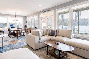 TV connectée, cheminée