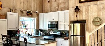 Yosemite Basecamp • Family Ready •Fast WiFi • Unique Cabin Design