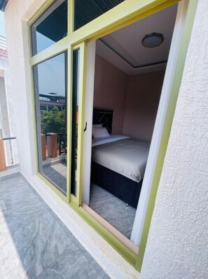 3 bedrooms, iron/ironing board, WiFi, bed sheets - TINDO Apartment 02 (Kigali)