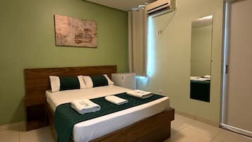 Quarto casal standard | Fachada da propriedade