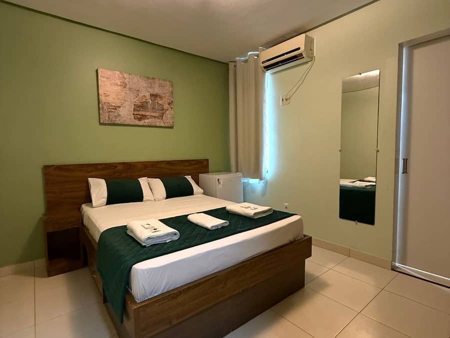 Quarto casal standard | Fachada da propriedade