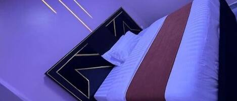 2 habitaciones, tabla de planchar con plancha, wifi y ropa de cama