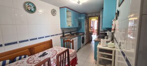 Private kitchen - TOURIST RENTALFELICIA (San Andrés del Rabanedo)