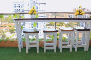 Property grounds - Lovely 2-bedroom apartment with WiFi in Nairobi (Nairobi)