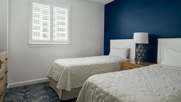 3 bedrooms, in-room safe, desk, iron/ironing board