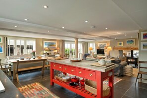 House | Private kitchen