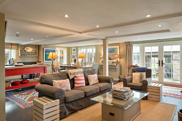 บ้านพัก | ล็อบบี้