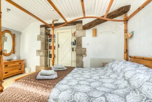 House | 2 bedrooms, iron/ironing board - Barn With Manifold Valley Views, No Deposit (Buxton)