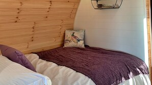 Chalet | 1 bedroom - Glamping Pods in Yorkshire Near Coastline (York)