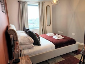 2 chambres, fer et planche à repasser, Wi-Fi gratuit, draps fournis