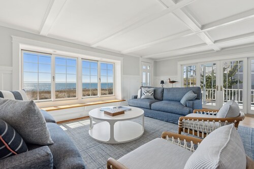 Ocean Views! Pet Friendly! Beach Access!