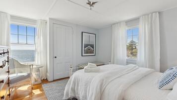 5 bedrooms, iron/ironing board, travel crib, WiFi