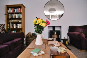 Cottage | Living room | Fireplace - Cottage in Lewannick Near Cornwall Coast (Tavistock)