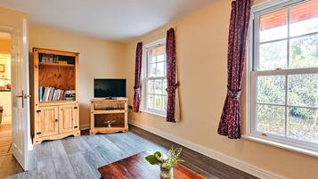 Cottage | Living room