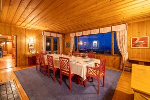Dining - 915 - Les Immeubles Charlevoix - Domaine Ciel sur Mer (La Malbaie)