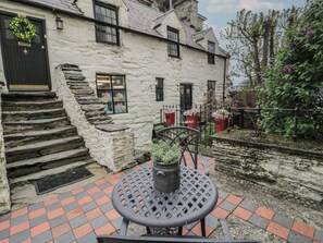 Outdoor dining - Penygrisiau (Barmouth)