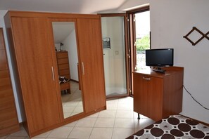 1 Schlafzimmer, Bügeleisen/Bügelbrett, WLAN, Bettwäsche